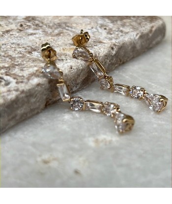 BOUCLES D’OREILLES STRASS est présent 