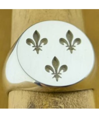 Bague Chevalière 3 Fleurs de Lys à prix réduit toute l'année