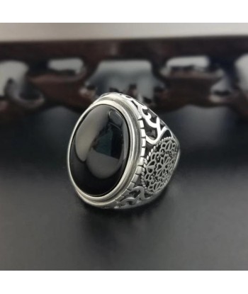 Bague Chevalière Onyx Fleur la colonne vertébrale