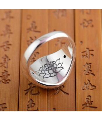 Bague Mantra Fleur de Lotus chez Cornerstreet bien 