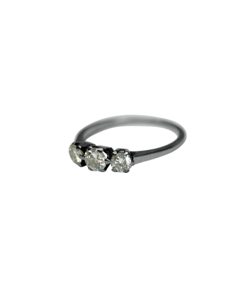 Bague or gris et ses 3 diamants triplets livraison gratuite