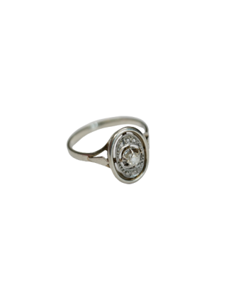 Bague or gris 750 avec un très beau diamant est présent 