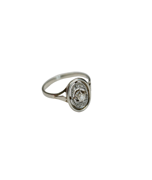 Bague or gris 750 avec un très beau diamant est présent 