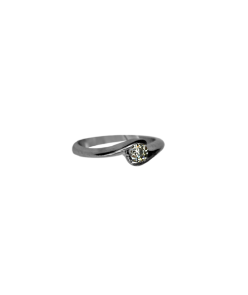 Bague or gris 750 enserrant un superbe diamant prix pour 