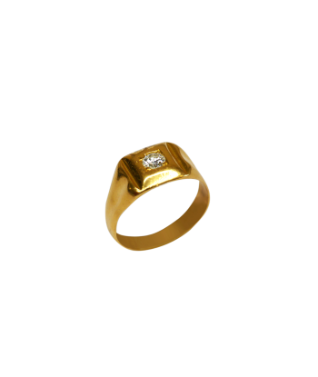 Bague chevalière en or jaune avec un diamant de la marque